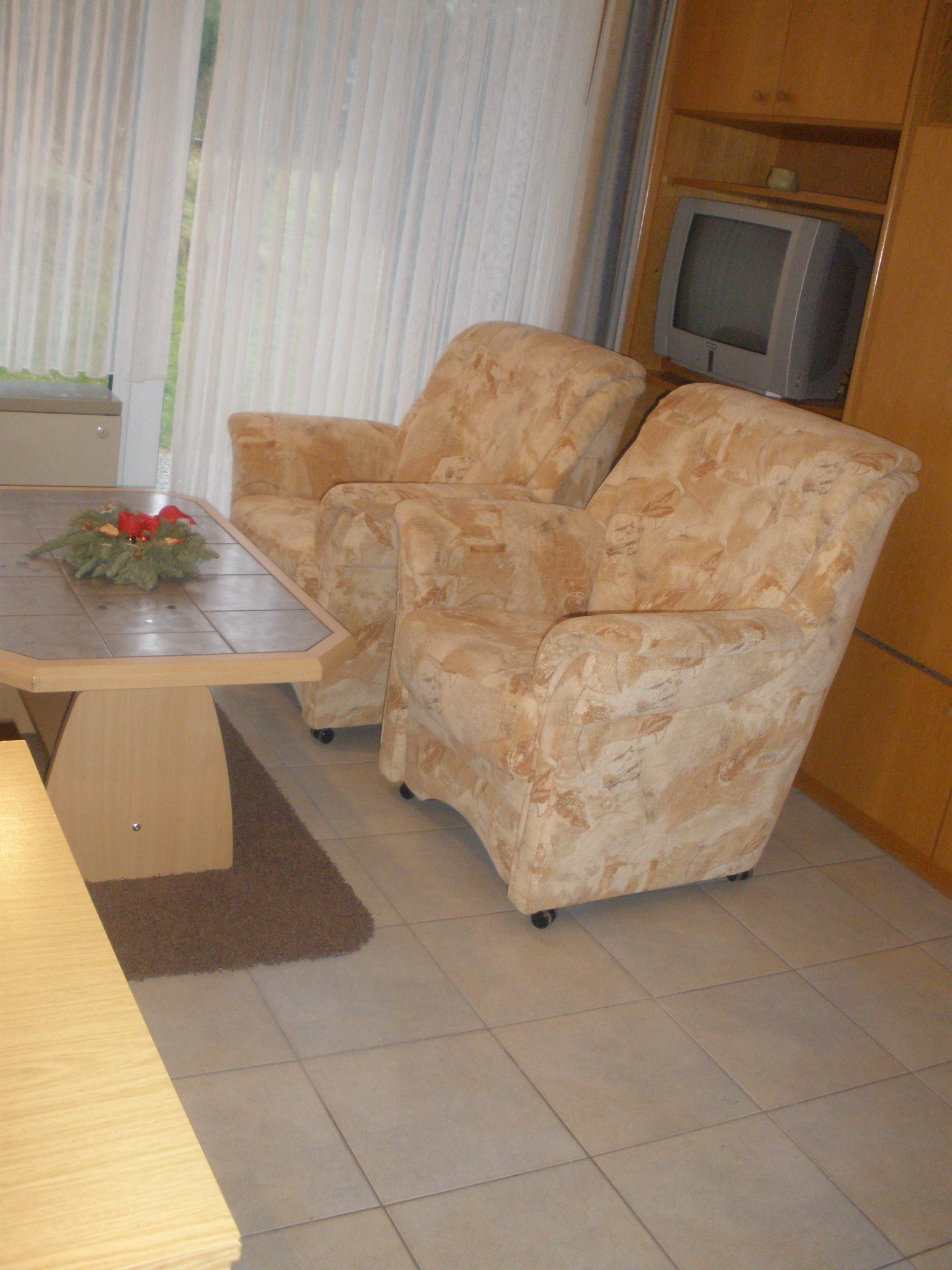 Apparment 4 Wohnzimmer mit Schrankbett