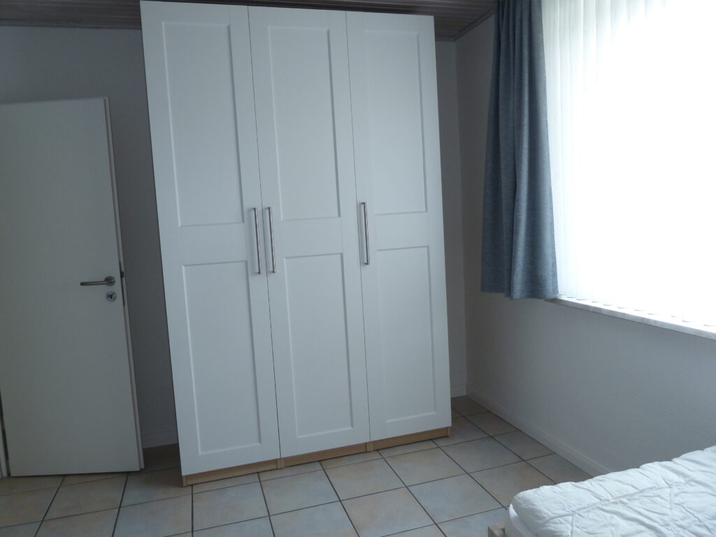 Kinderzimmerschrank 252 -1024x768